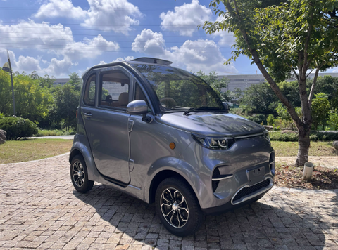 China Cheap Low Speed 45km/h Mini Electric Car Cabin Scooter with EEC L6e No Need Driving Licenser