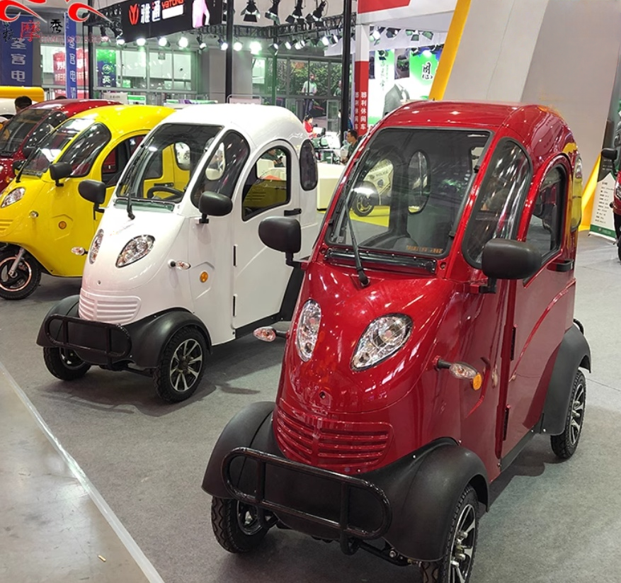 Street-Legal Enclosed Electric 4 Wheel Mobility Scooter For The Elderly And Disable People with EEC